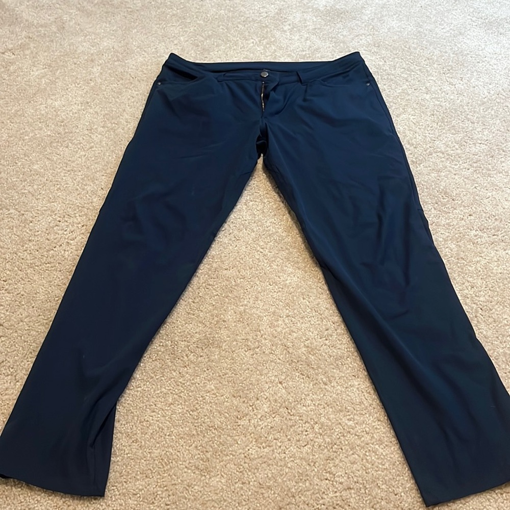 Perfect condition men’s lululemon Work pants